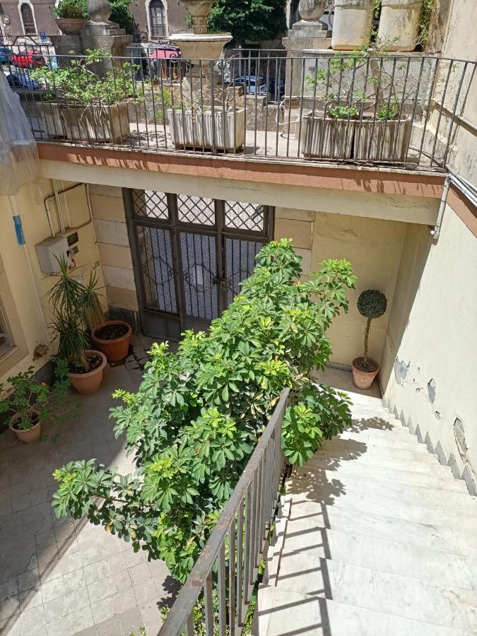 Residenza La Vecchia Cattedrale Catania Exterior foto